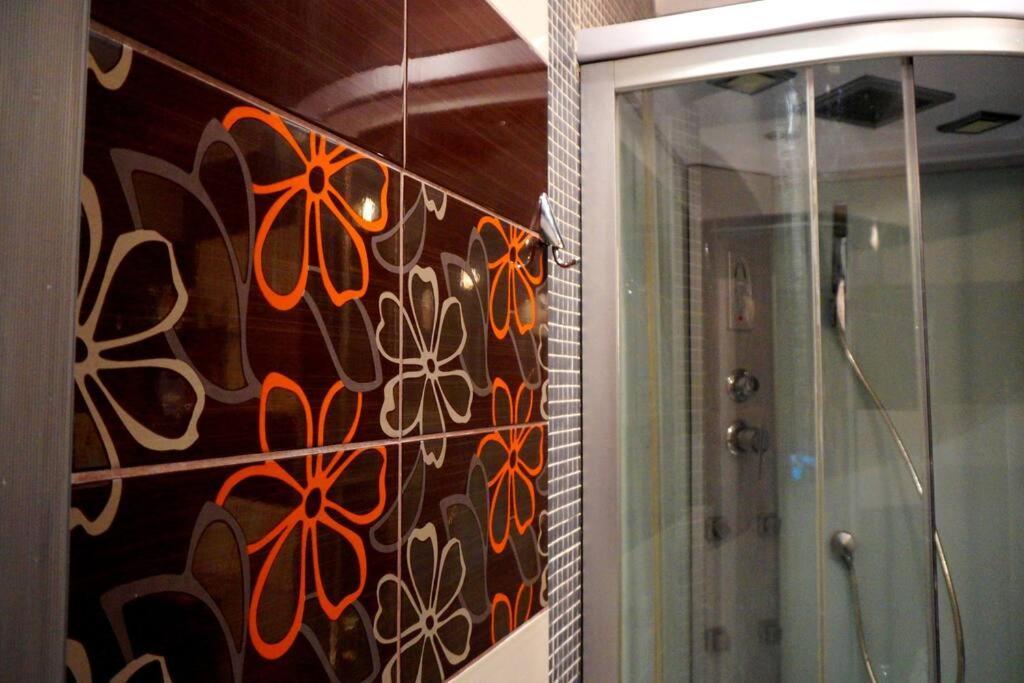 Sofia Zen - On Metro, Ultra Fast Wi-Fi Apartamento Exterior foto